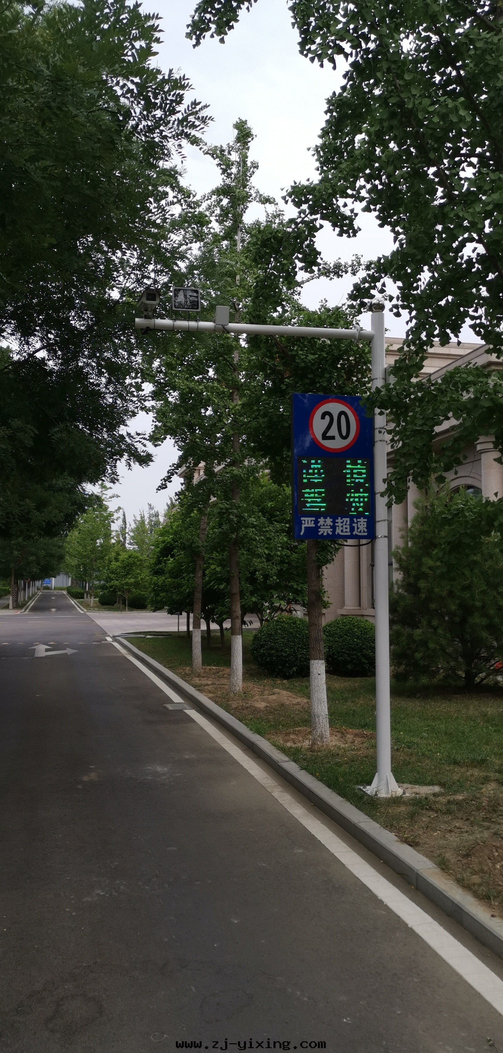 图(tú)片(piàn)關(guān)鍵词(cí)